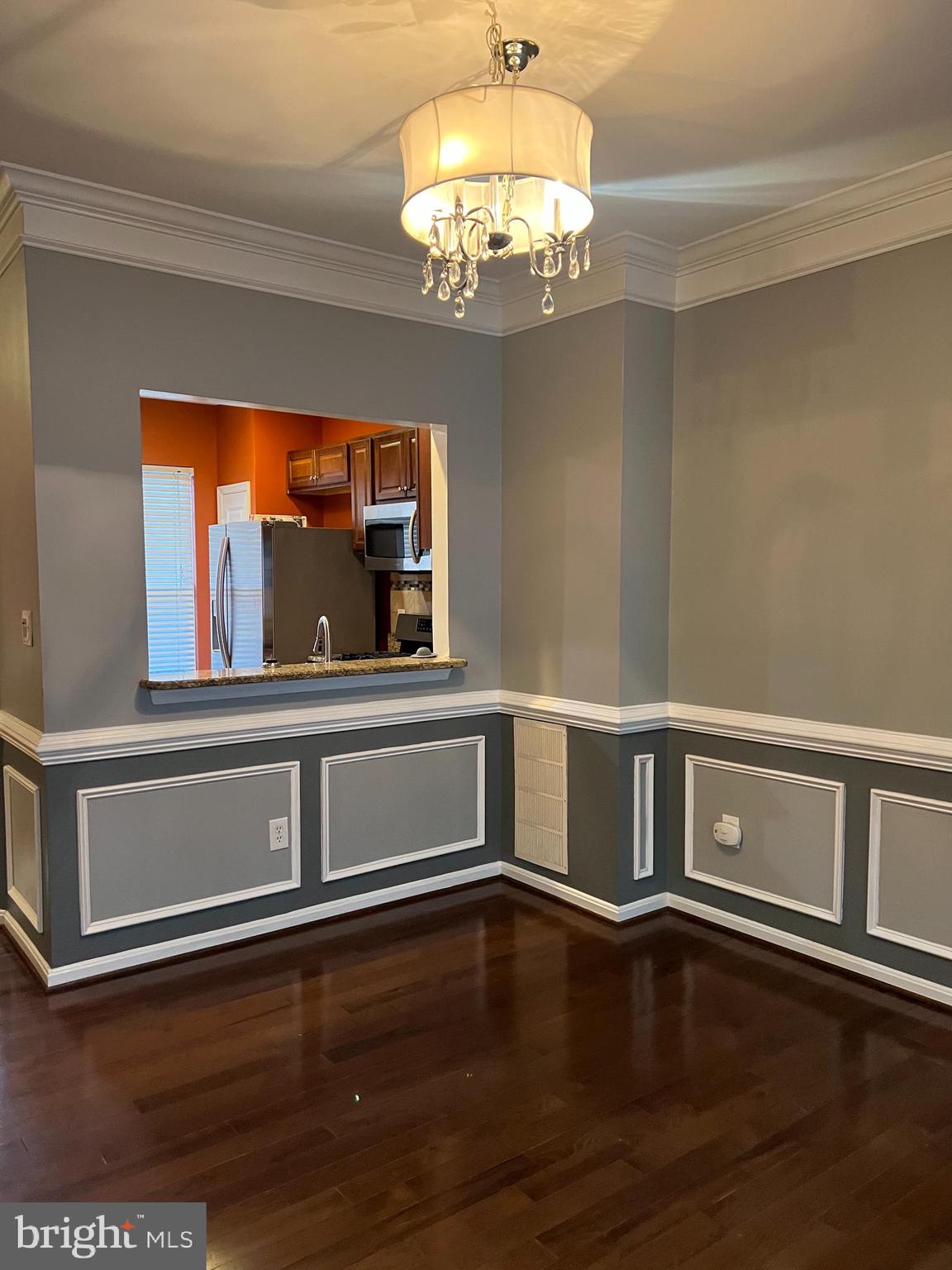 WOODVIEW VILLAGE - Residential Lease