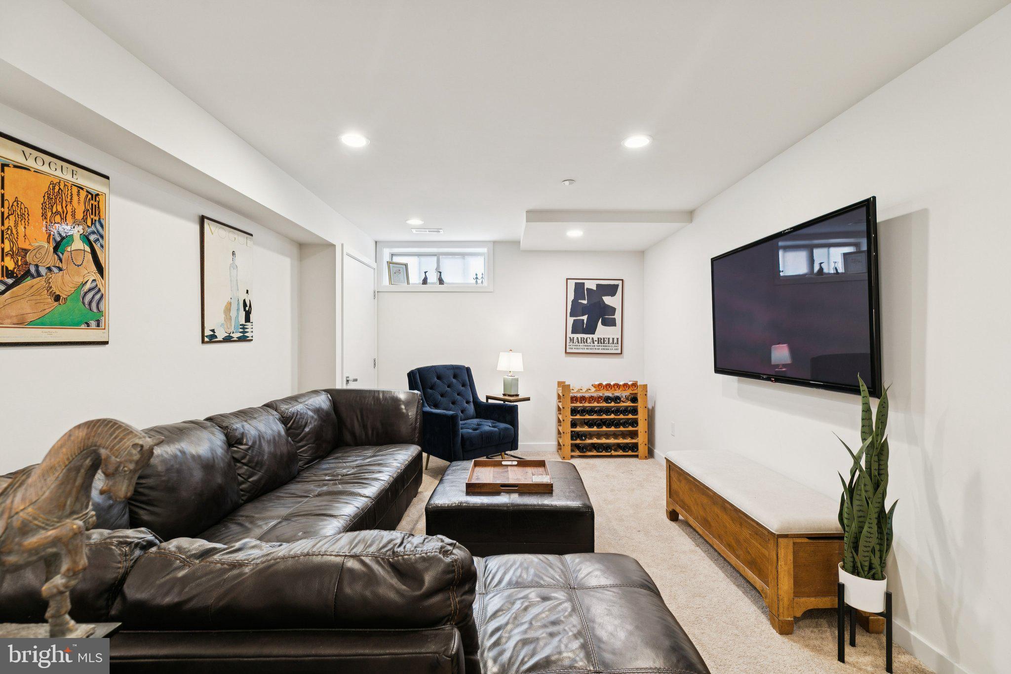 POINT BREEZE - Residential