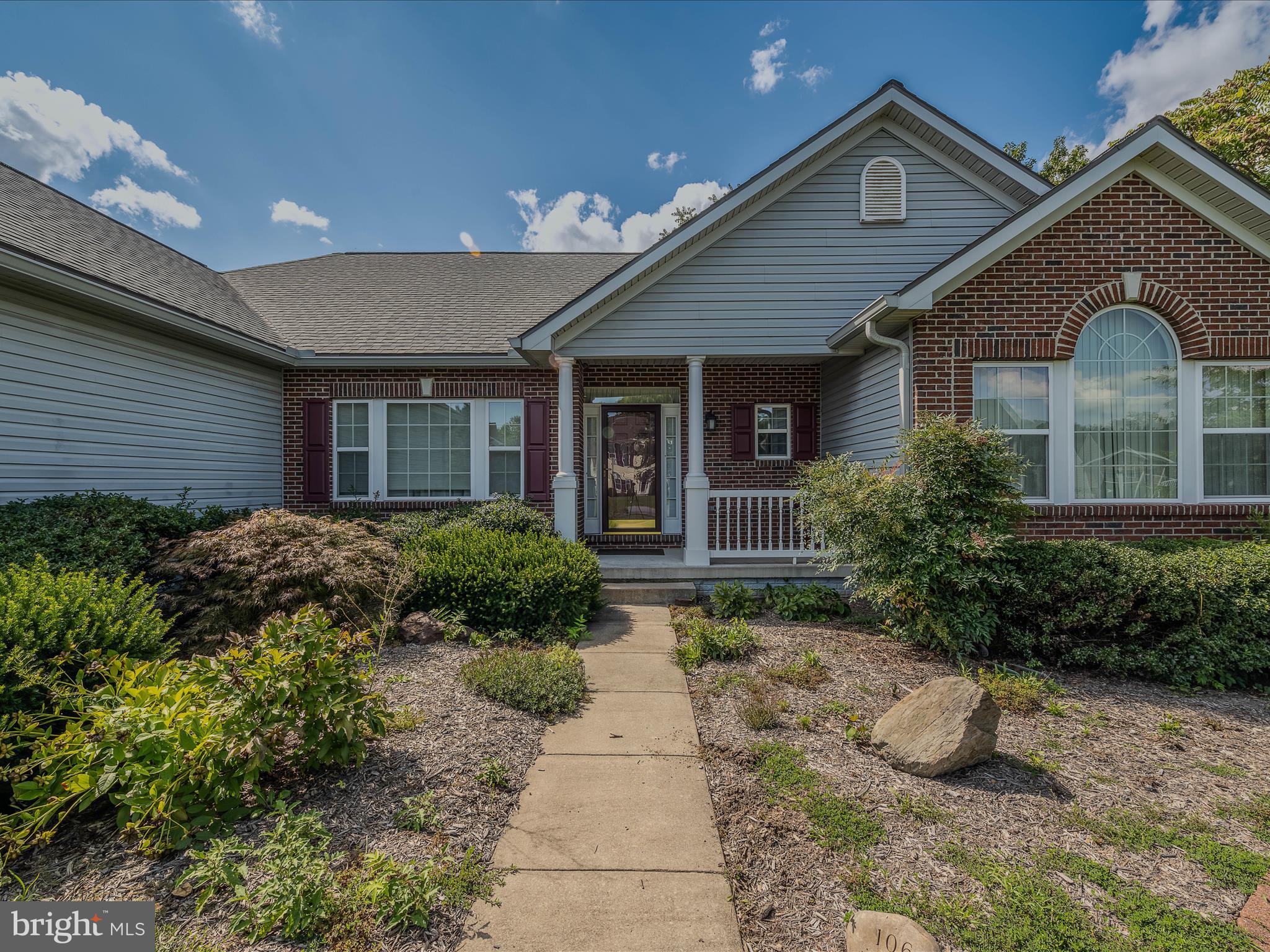 STONEBRIDGE - Residential