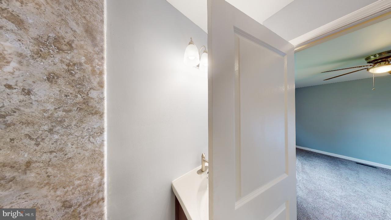 OLD SUNRISE SUMMIT - Residential