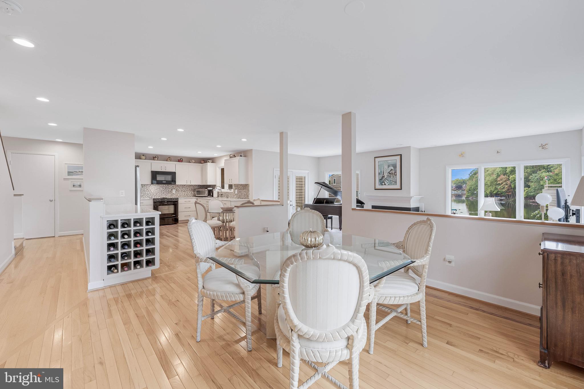 LAKEPORT - Residential