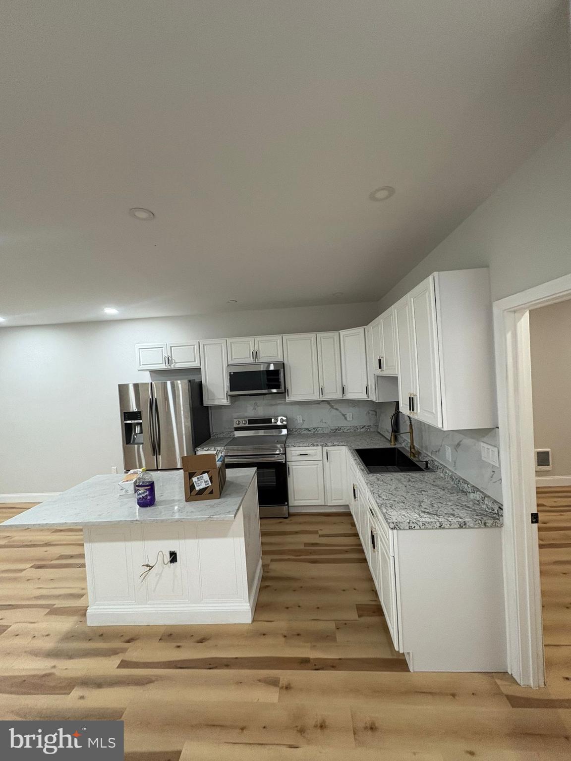 26 S 10TH STREET