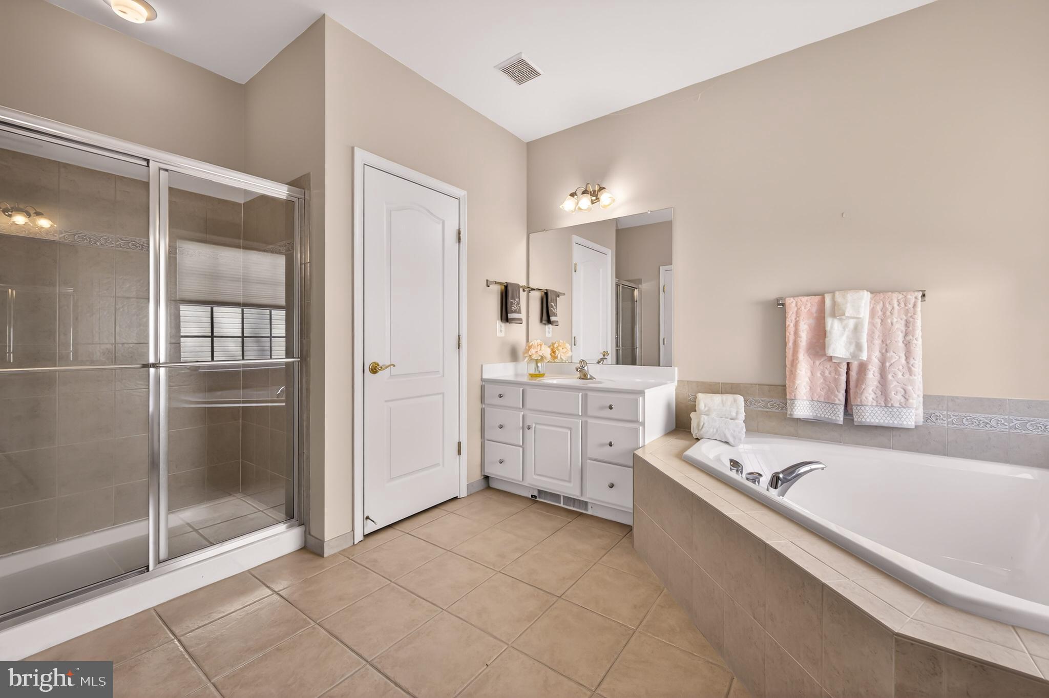 EASTON CLUB EAST - Residential