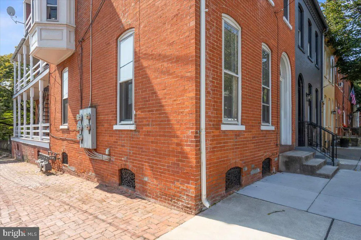 Lancaster, Pennsylvania 17603, United States, 1 Bedroom Bedrooms, ,1 BathroomBathrooms,Residential,Active,173536