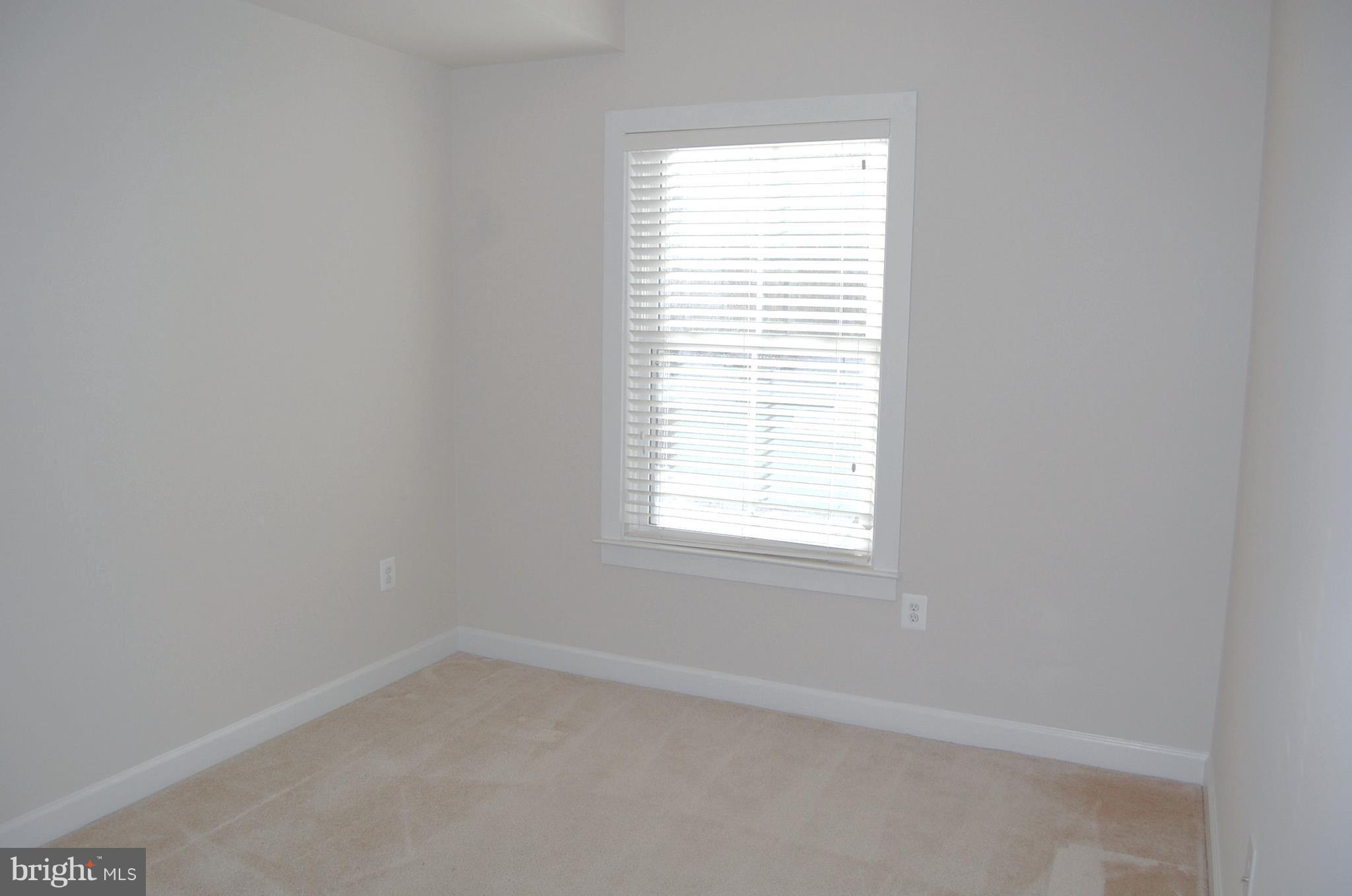 ONE LOUDOUN - Residential Lease