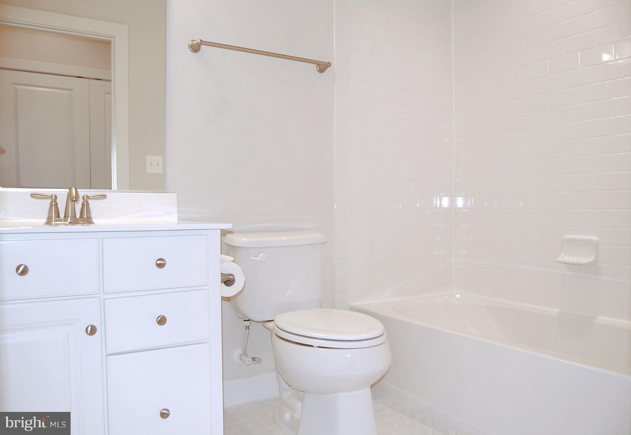 ONE LOUDOUN - Residential Lease