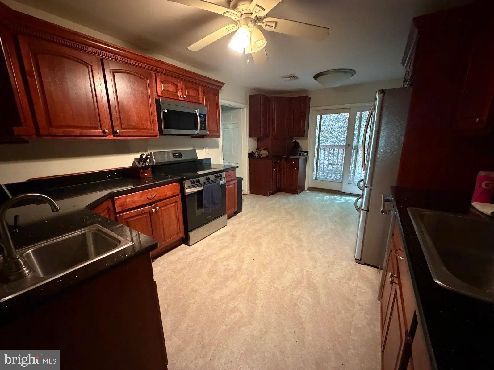 879 SAND HILL ROAD