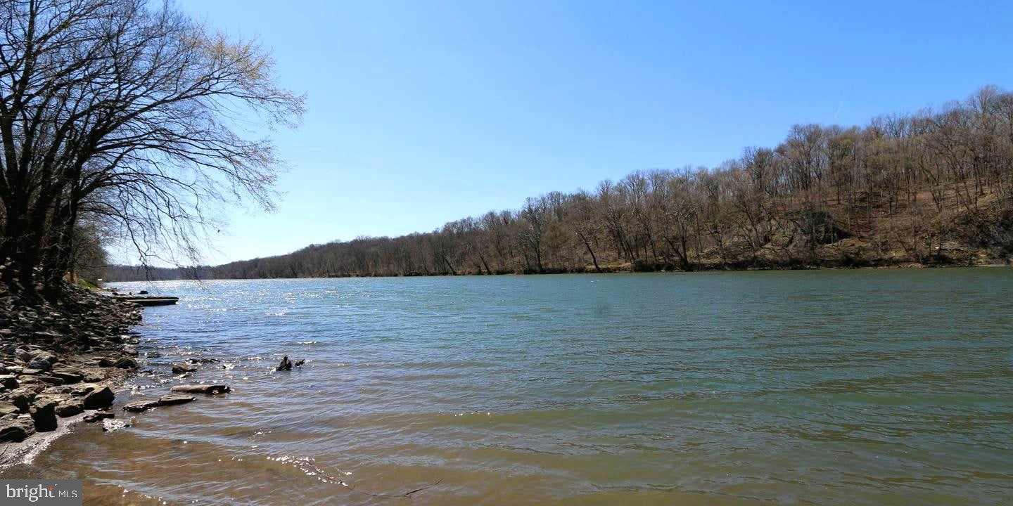 RIVER BEND - Residential