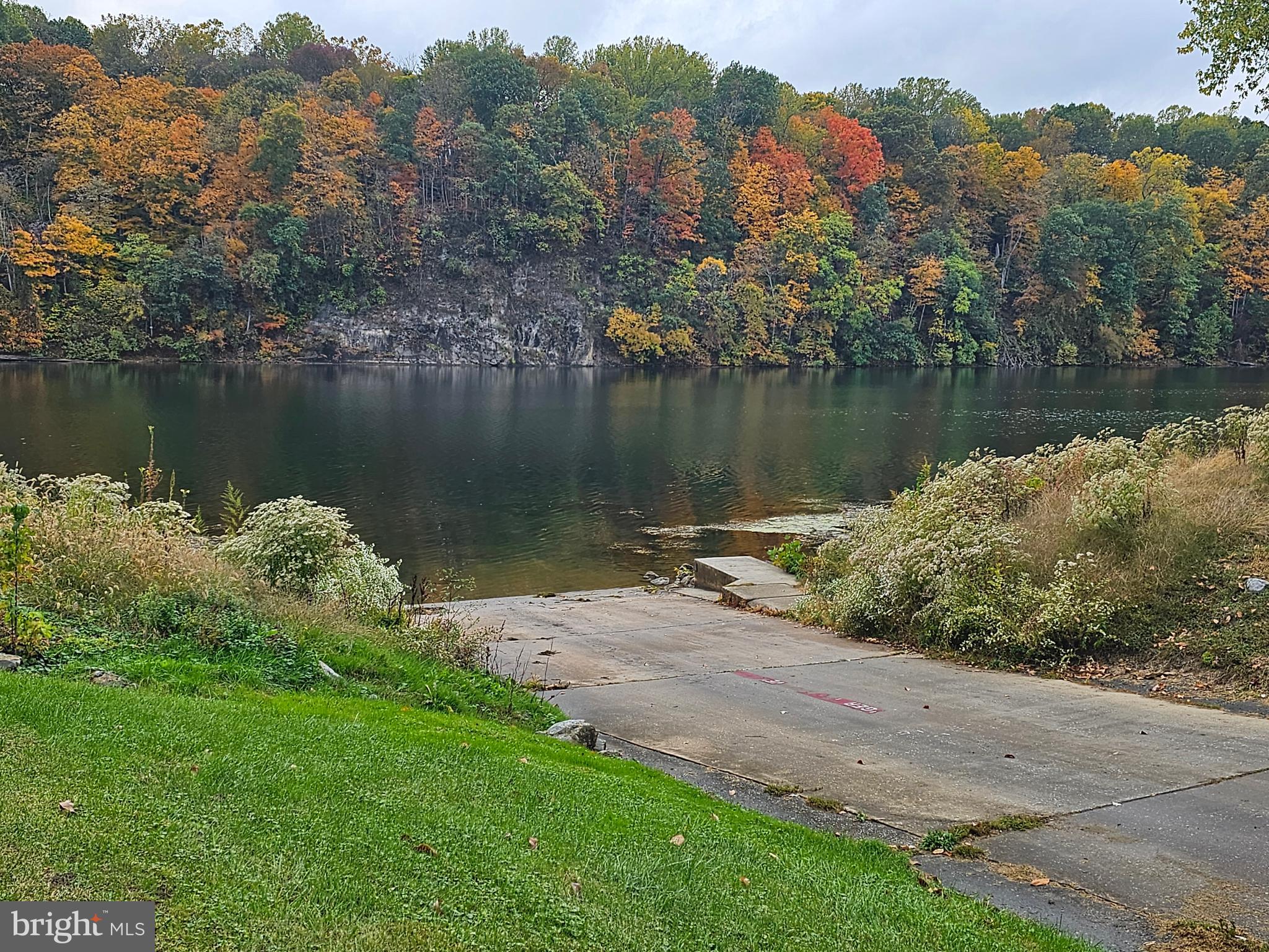 RIVER BEND - Residential