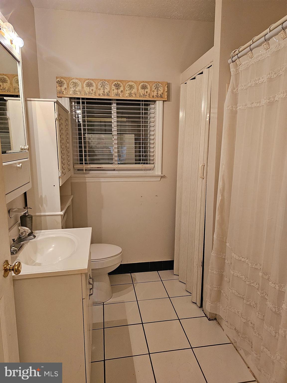 RIVER BEND - Residential