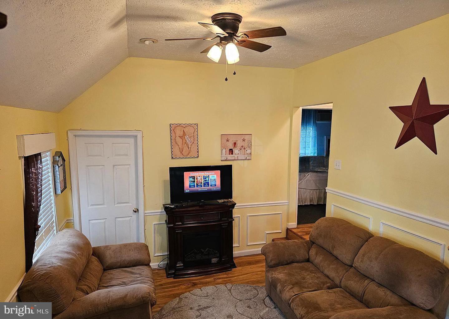 RIVER BEND - Residential