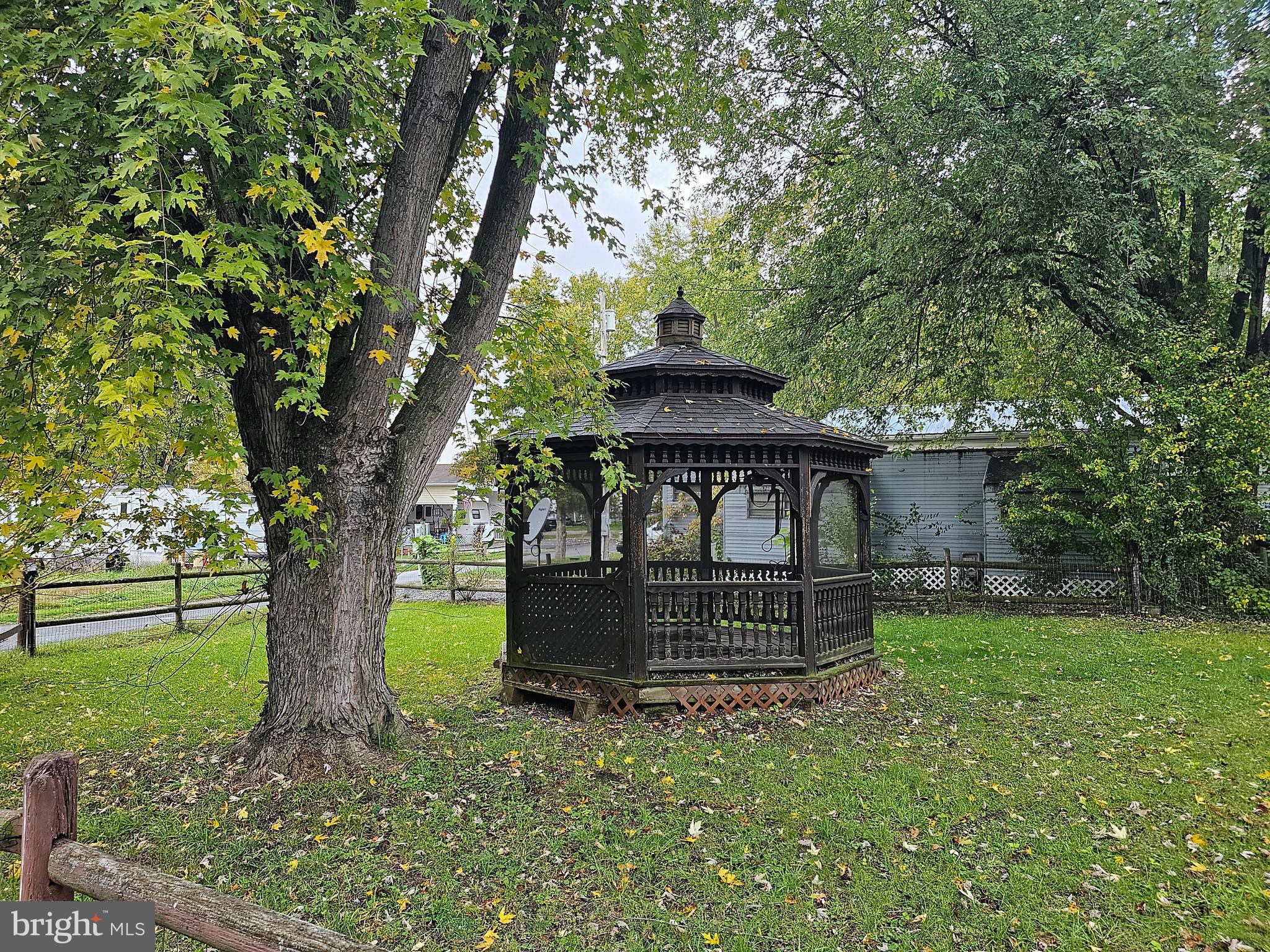 RIVER BEND - Residential