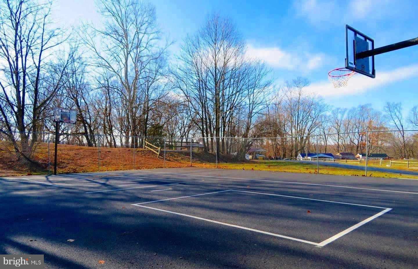 RIVER BEND - Residential