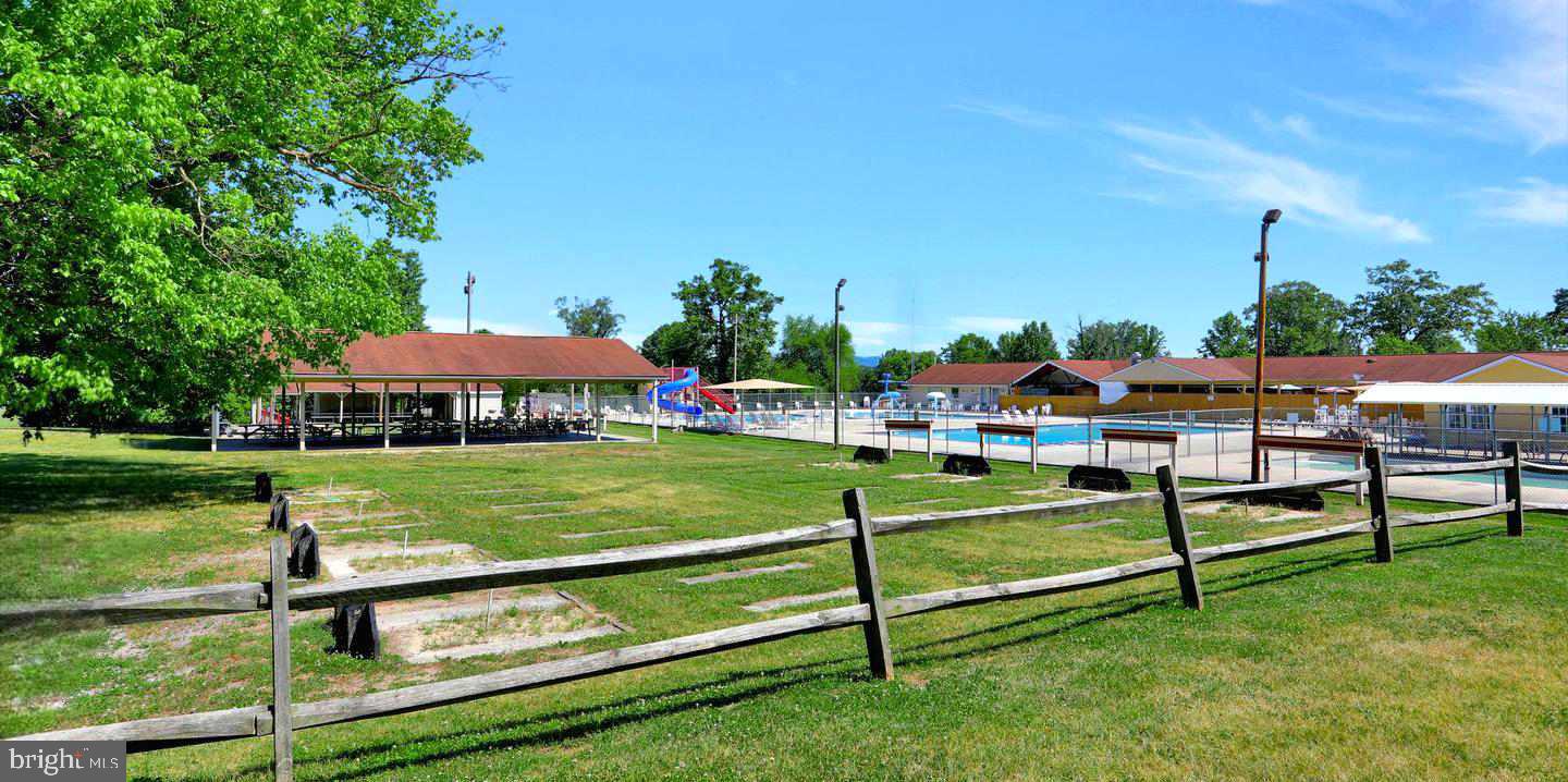 RIVER BEND - Residential