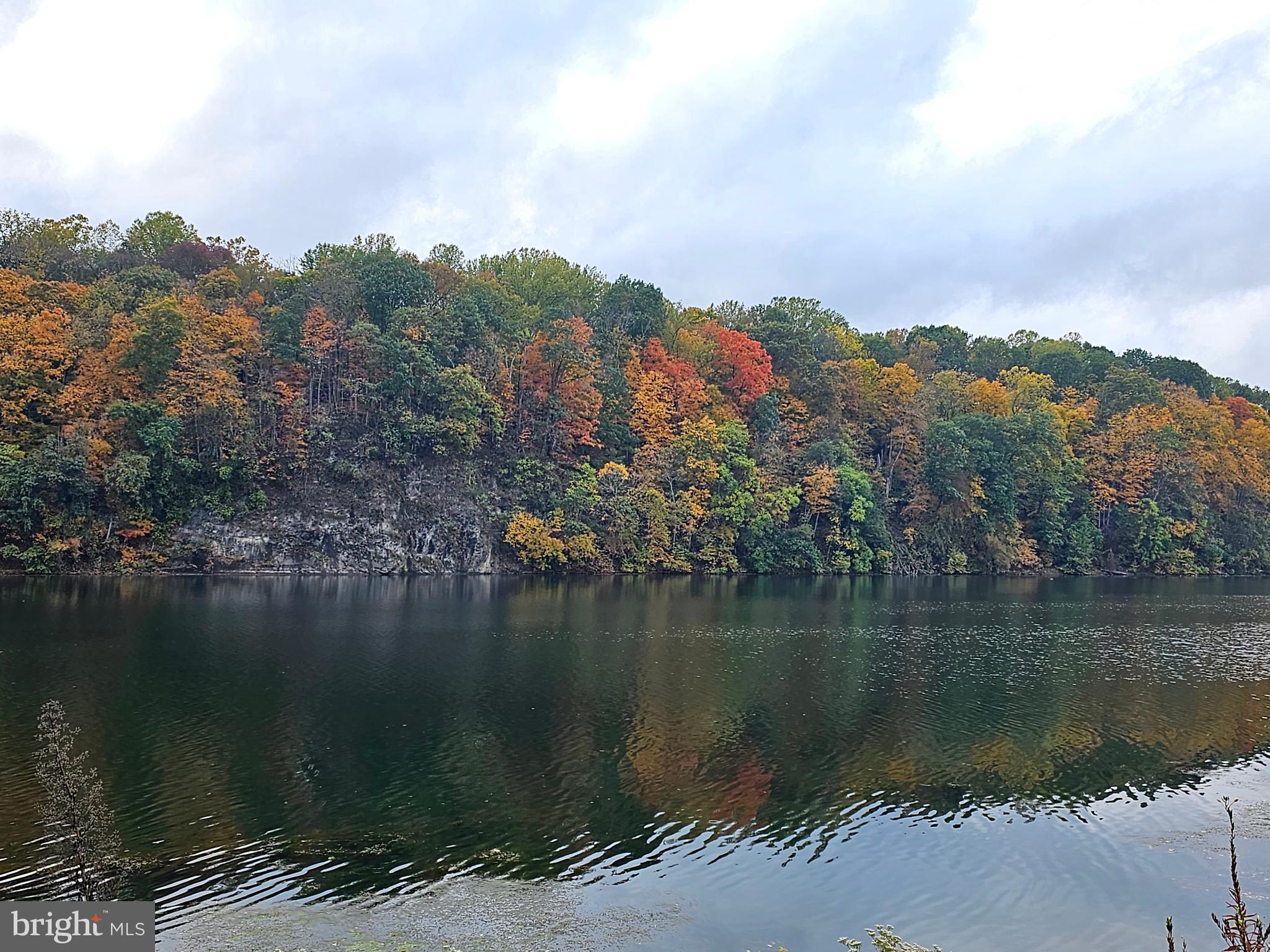 RIVER BEND - Residential