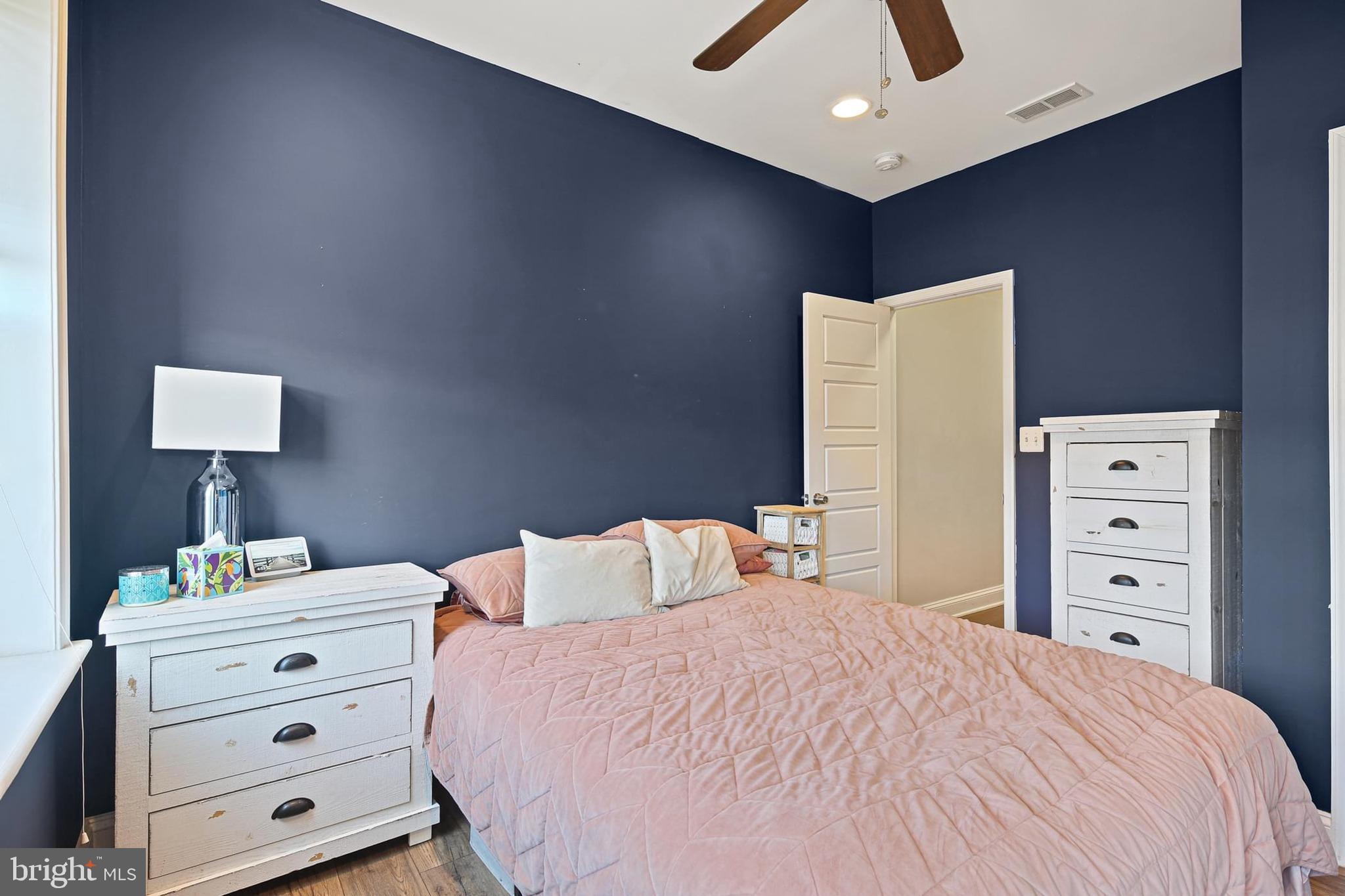 HIGHLANDTOWN - Residential