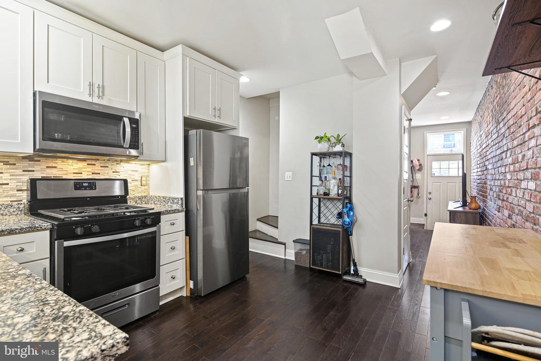 HIGHLANDTOWN - Residential