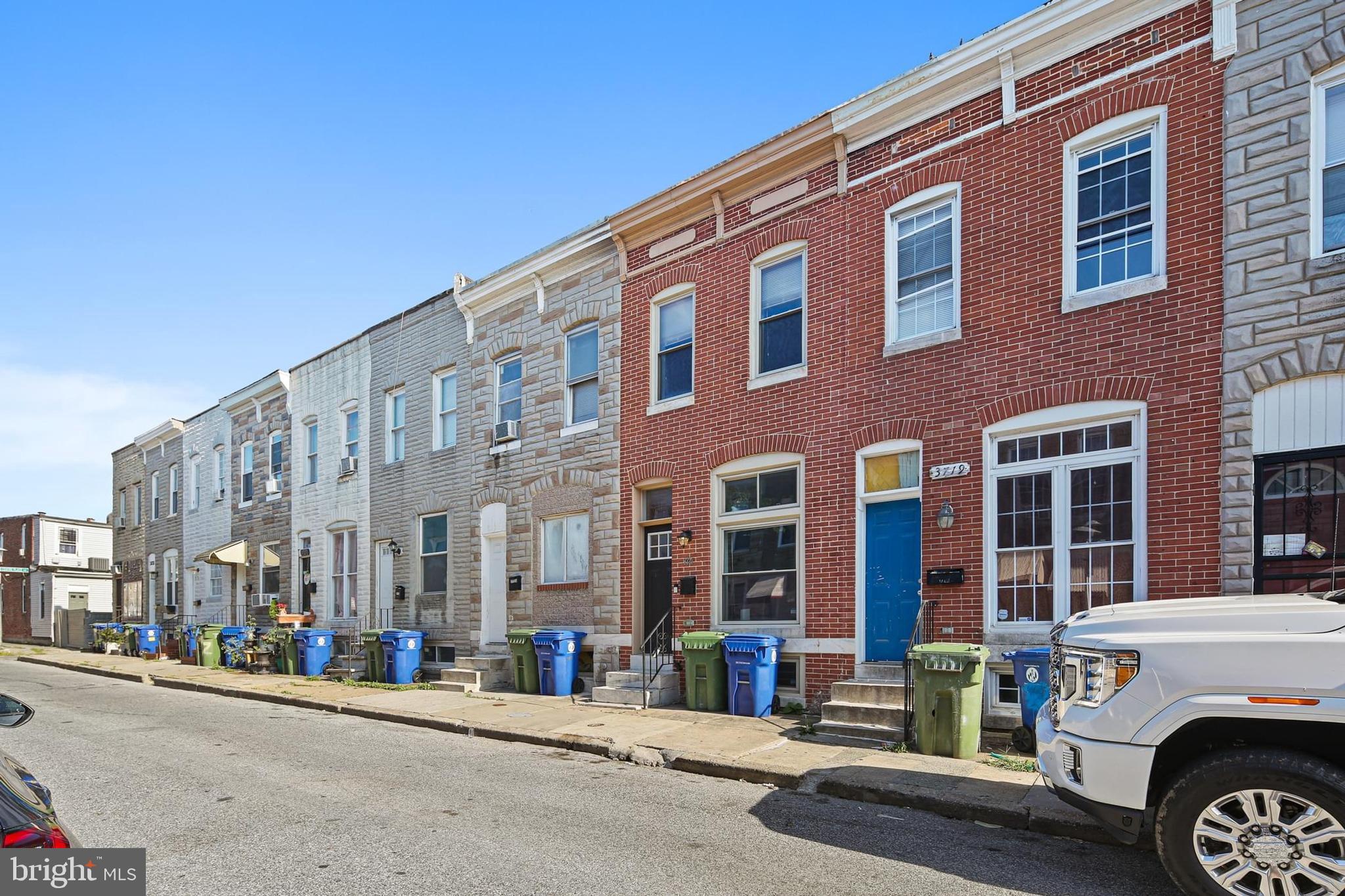 HIGHLANDTOWN - Residential