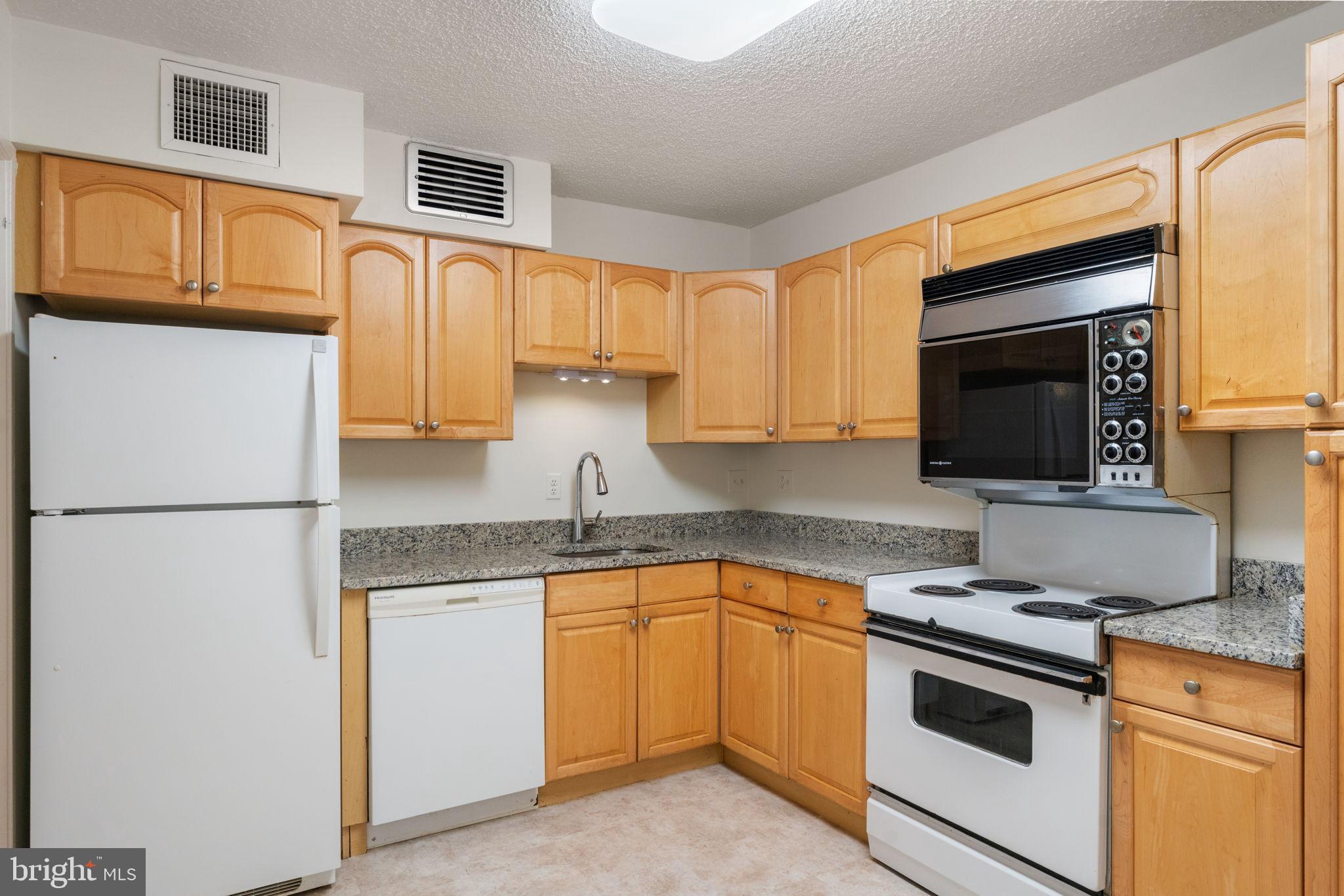 REGENCY AT MCLEAN - Residential