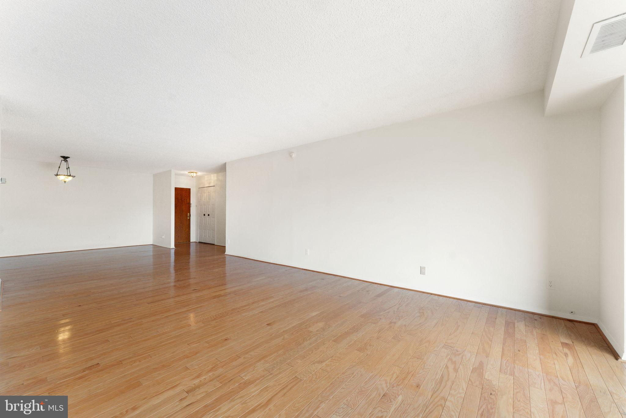 REGENCY AT MCLEAN - Residential