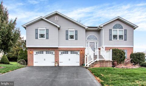 2790 BUTTERNUT LANE YORK PA 17408