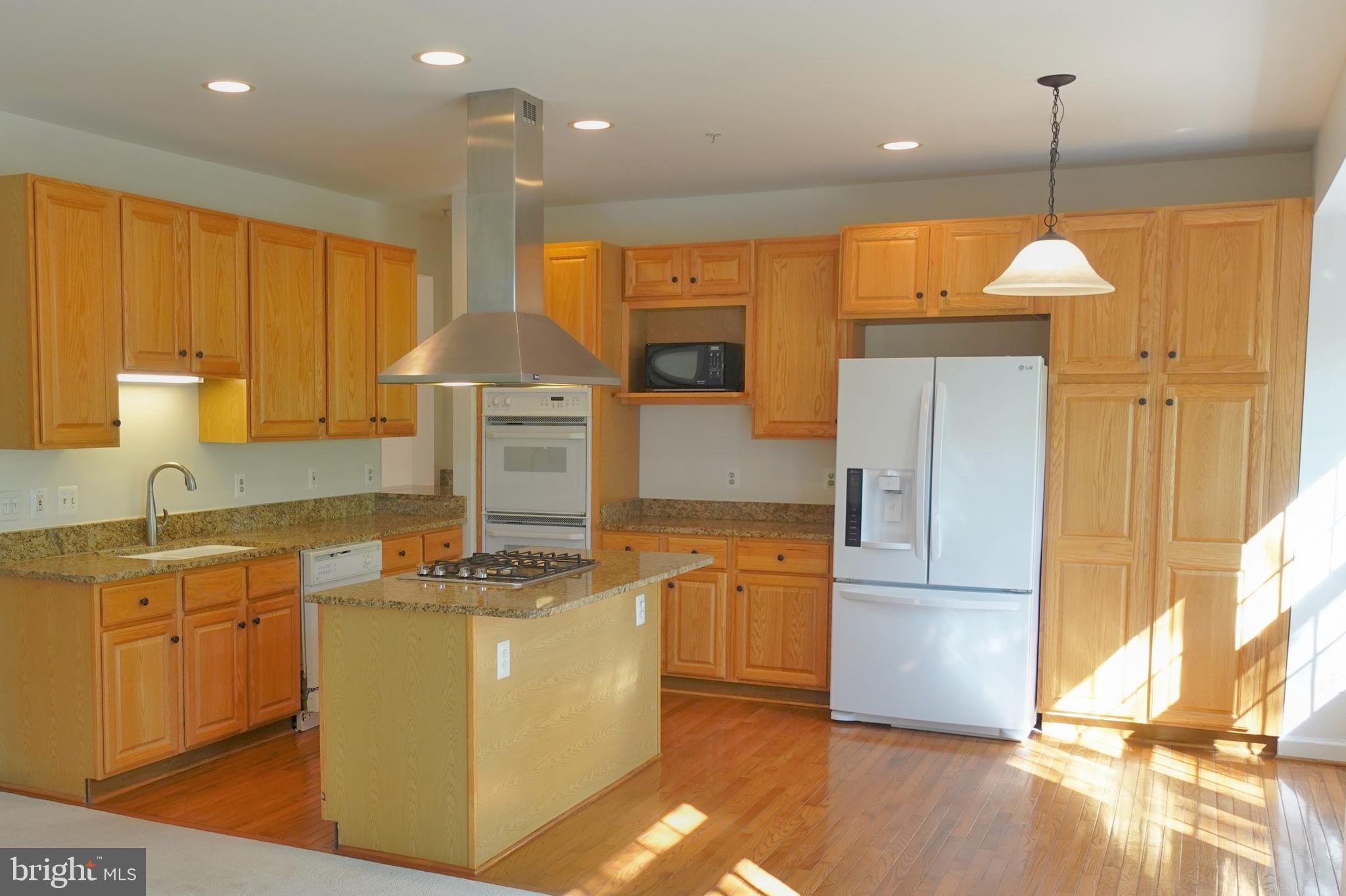 BRENTWOOD - Residential Lease