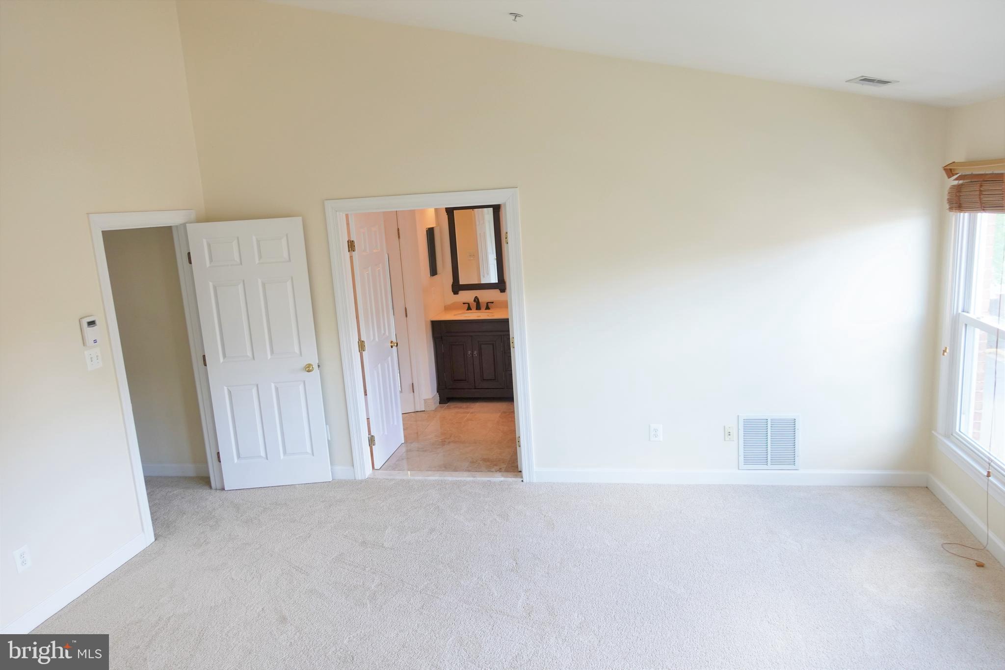 BRENTWOOD - Residential Lease