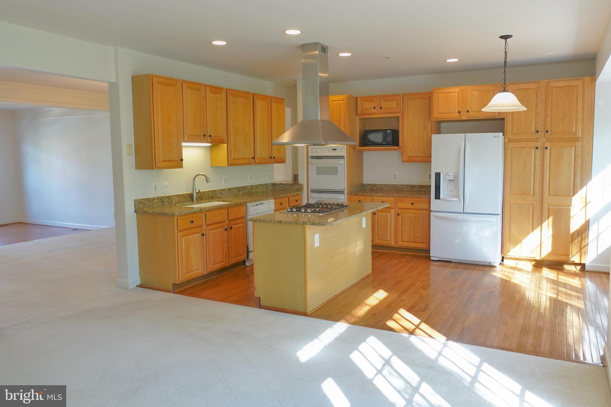 BRENTWOOD - Residential Lease