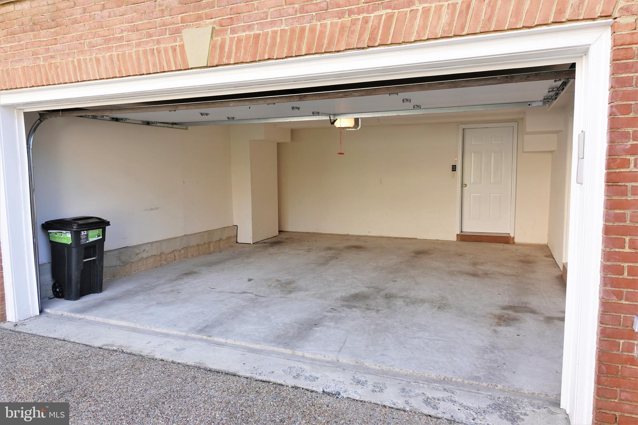 BRENTWOOD - Residential Lease