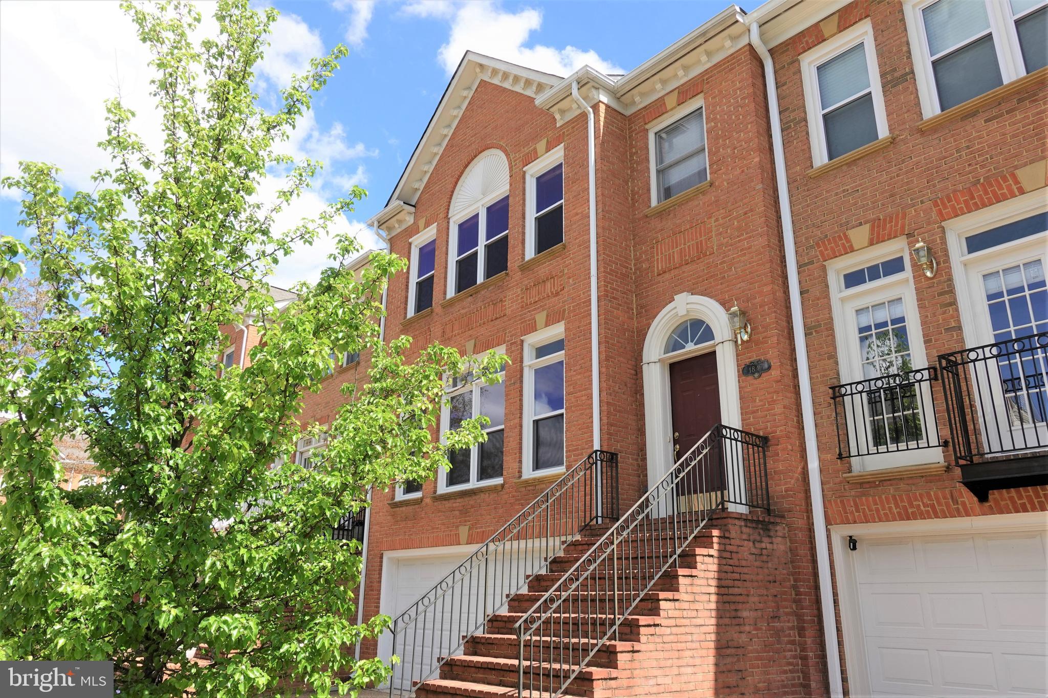 BRENTWOOD - Residential Lease