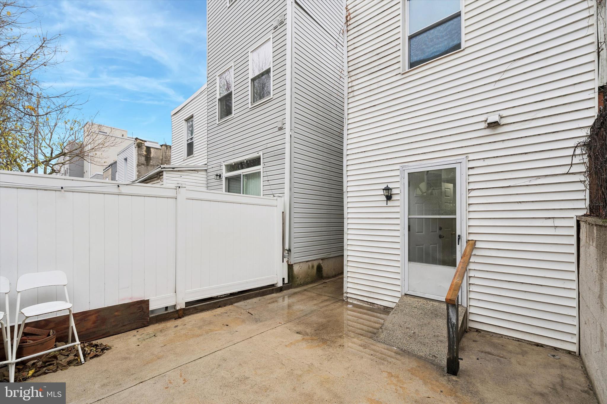 POINT BREEZE - Residential