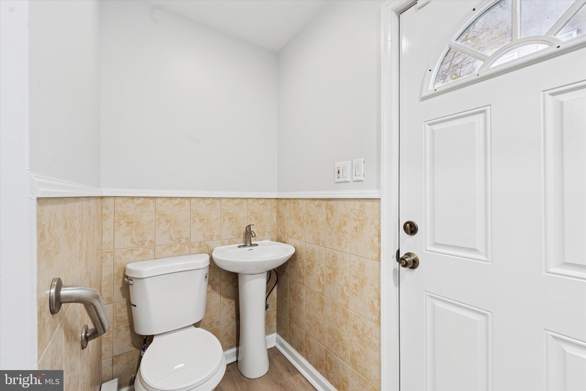 POINT BREEZE - Residential