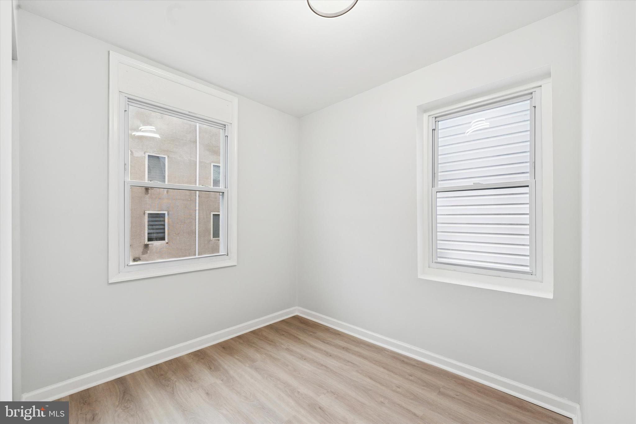 POINT BREEZE - Residential