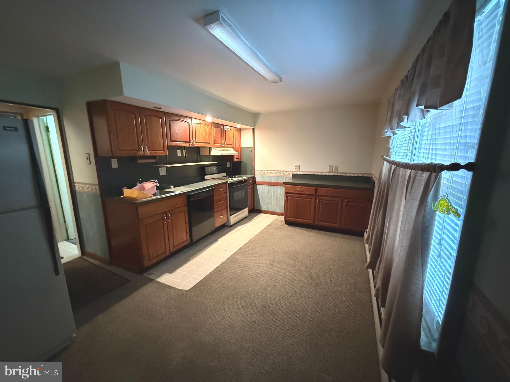 DUTCH HILL - Residential