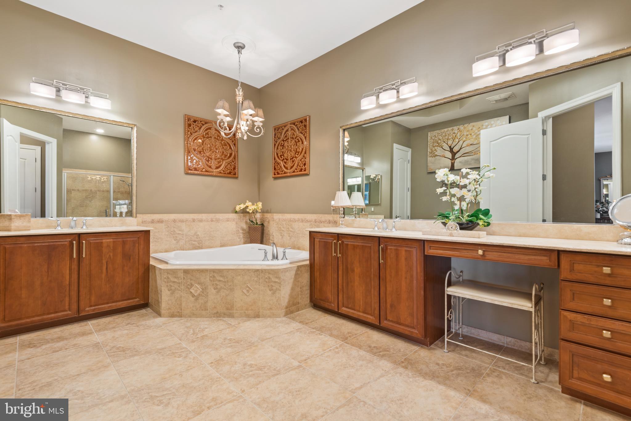 GRANDVIEW AT ANNAPOLIS TOWNE CENTRE - Residential