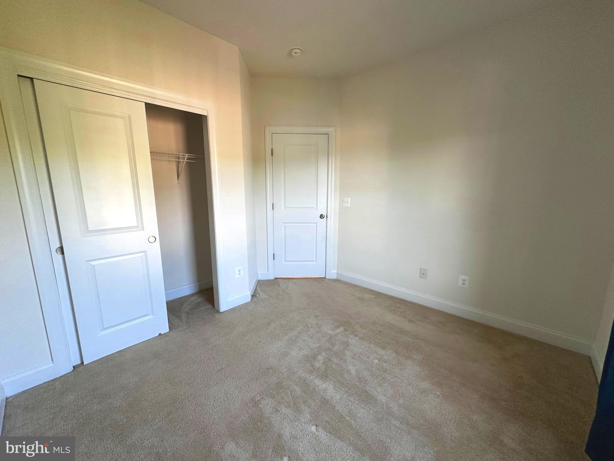 GRANT CORNER - Residential Lease