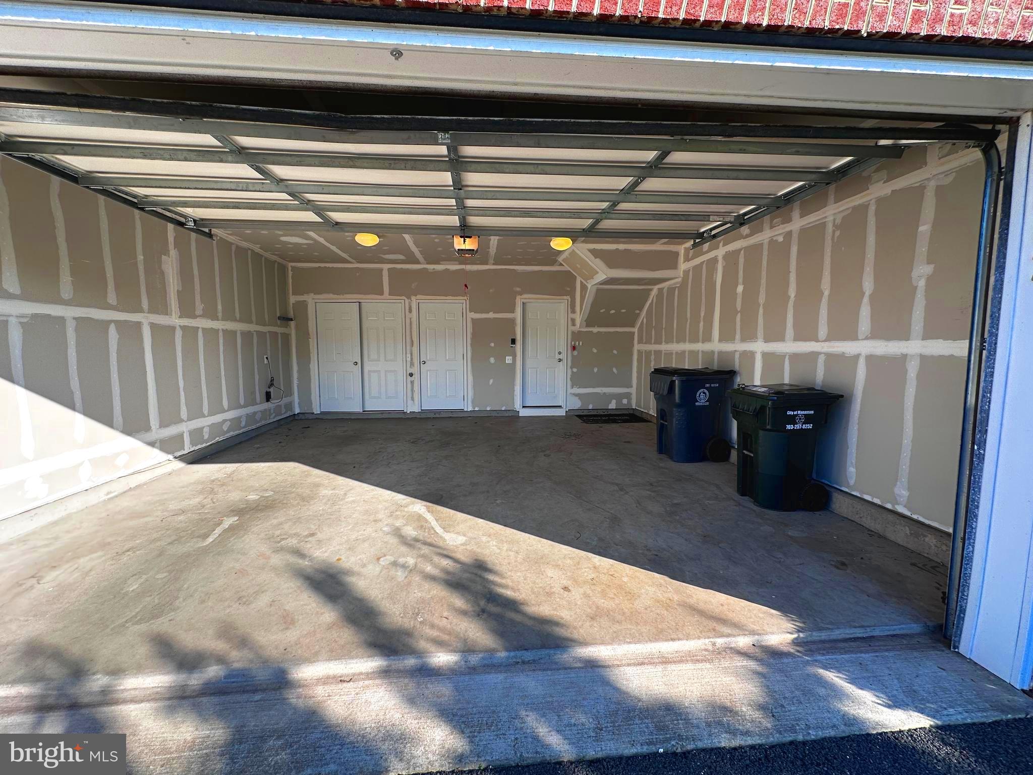 GRANT CORNER - Residential Lease