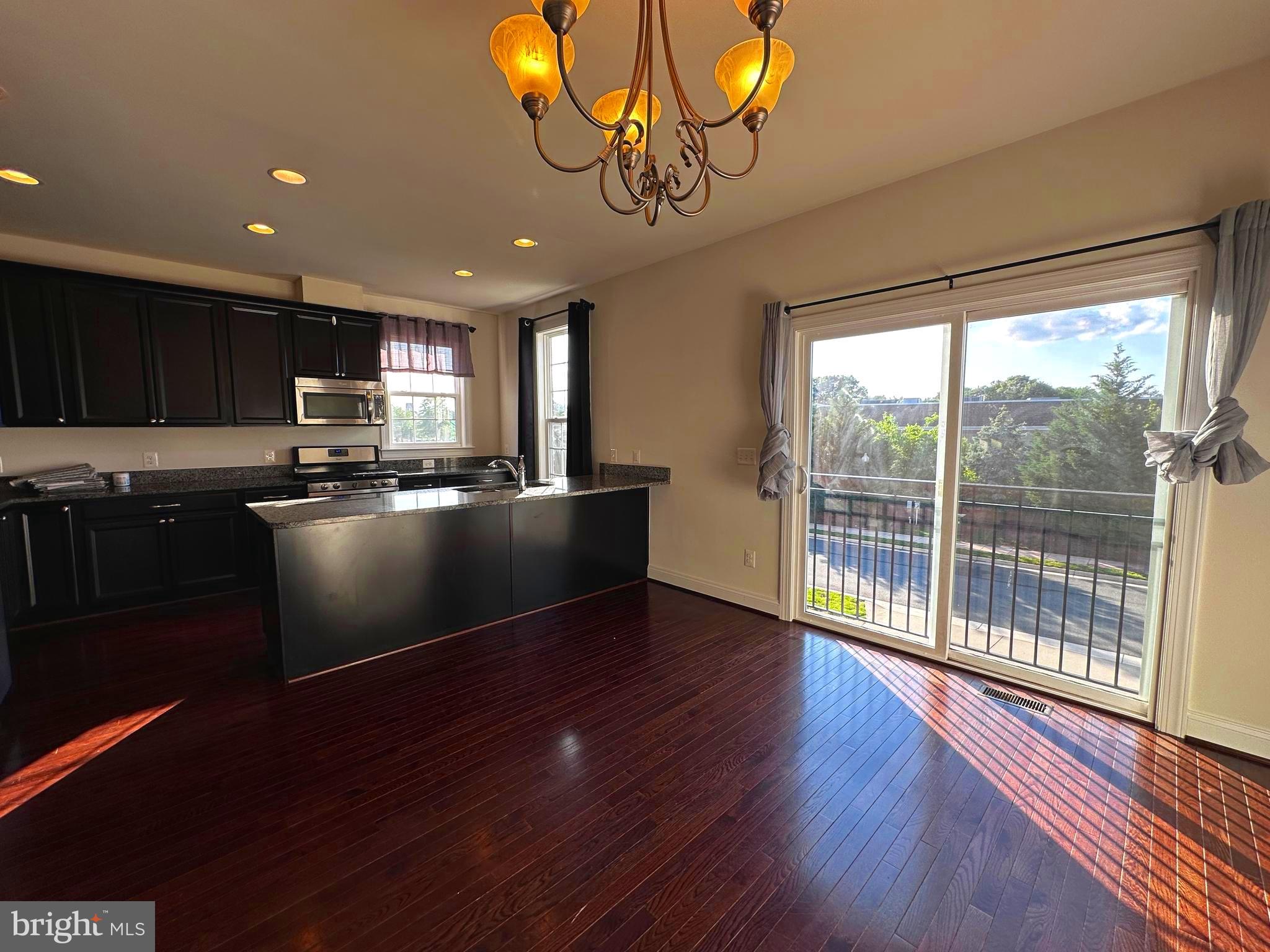 GRANT CORNER - Residential Lease