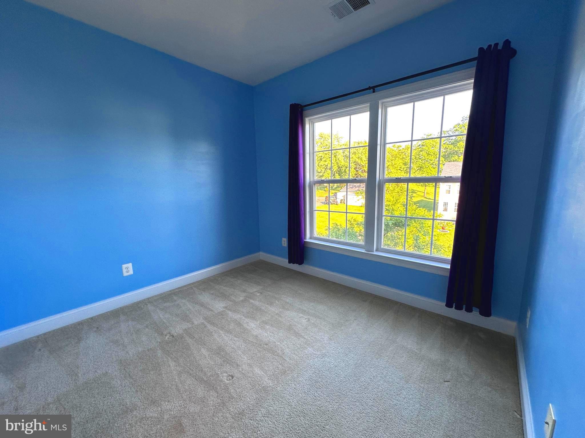 GRANT CORNER - Residential Lease