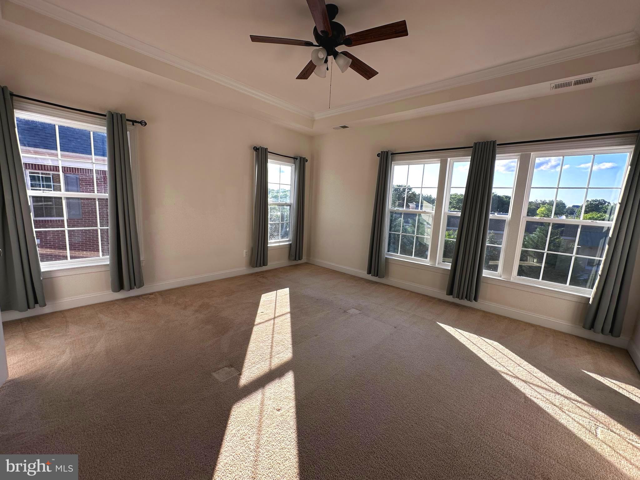 GRANT CORNER - Residential Lease