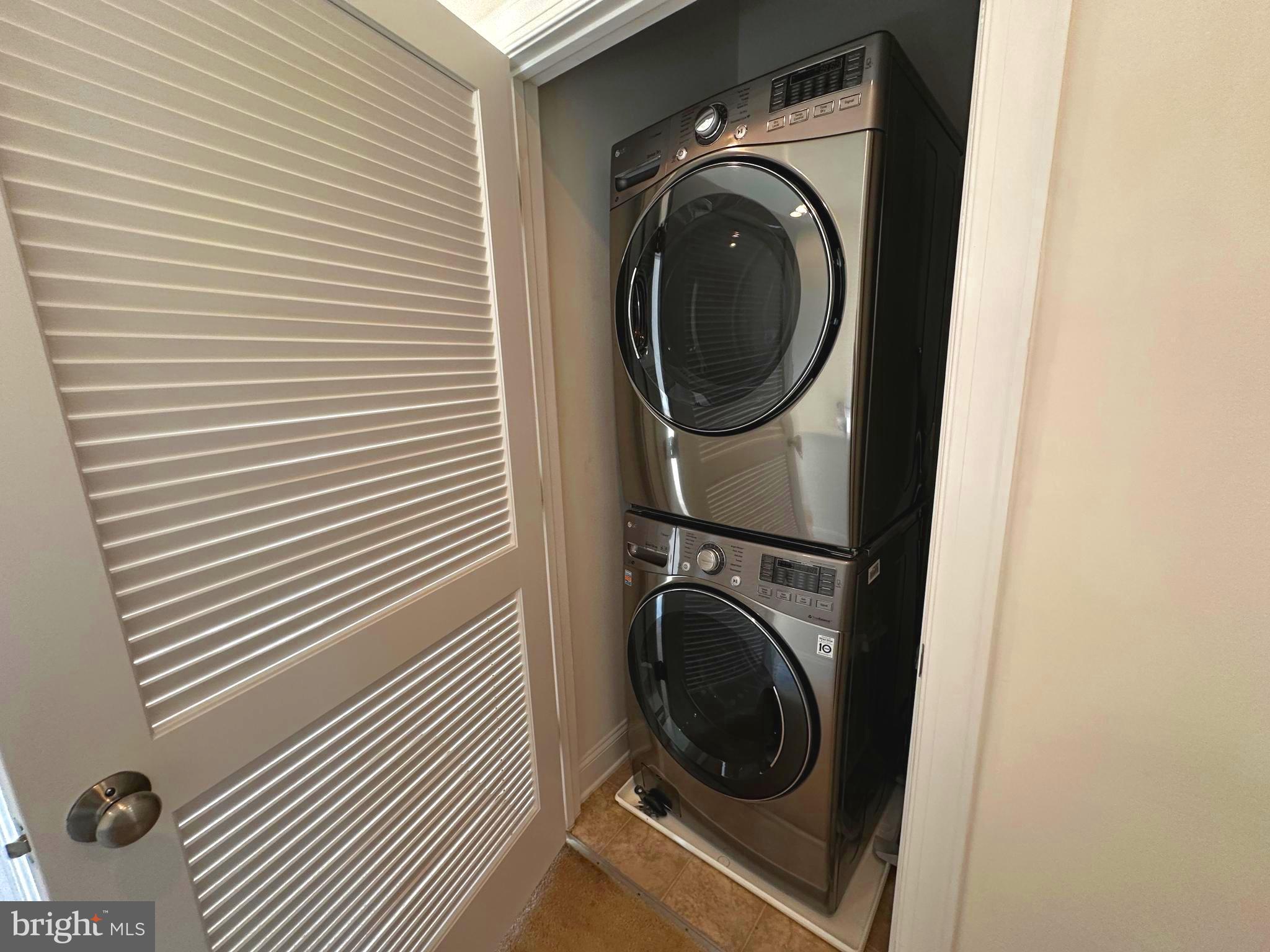 GRANT CORNER - Residential Lease