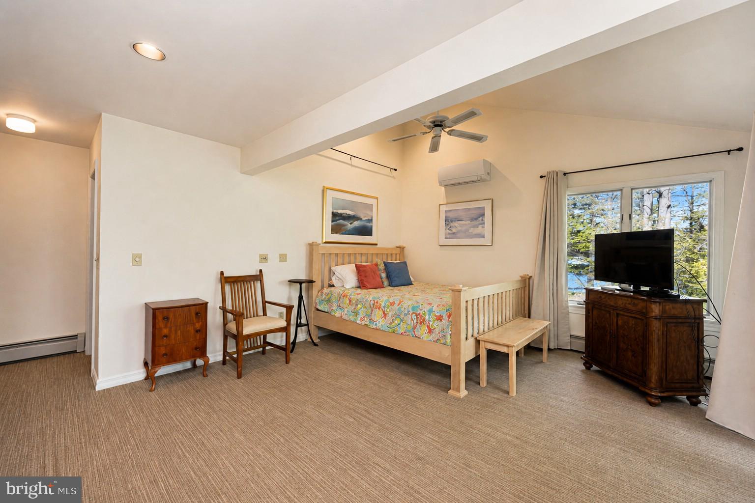 1000 ACRES - Residential