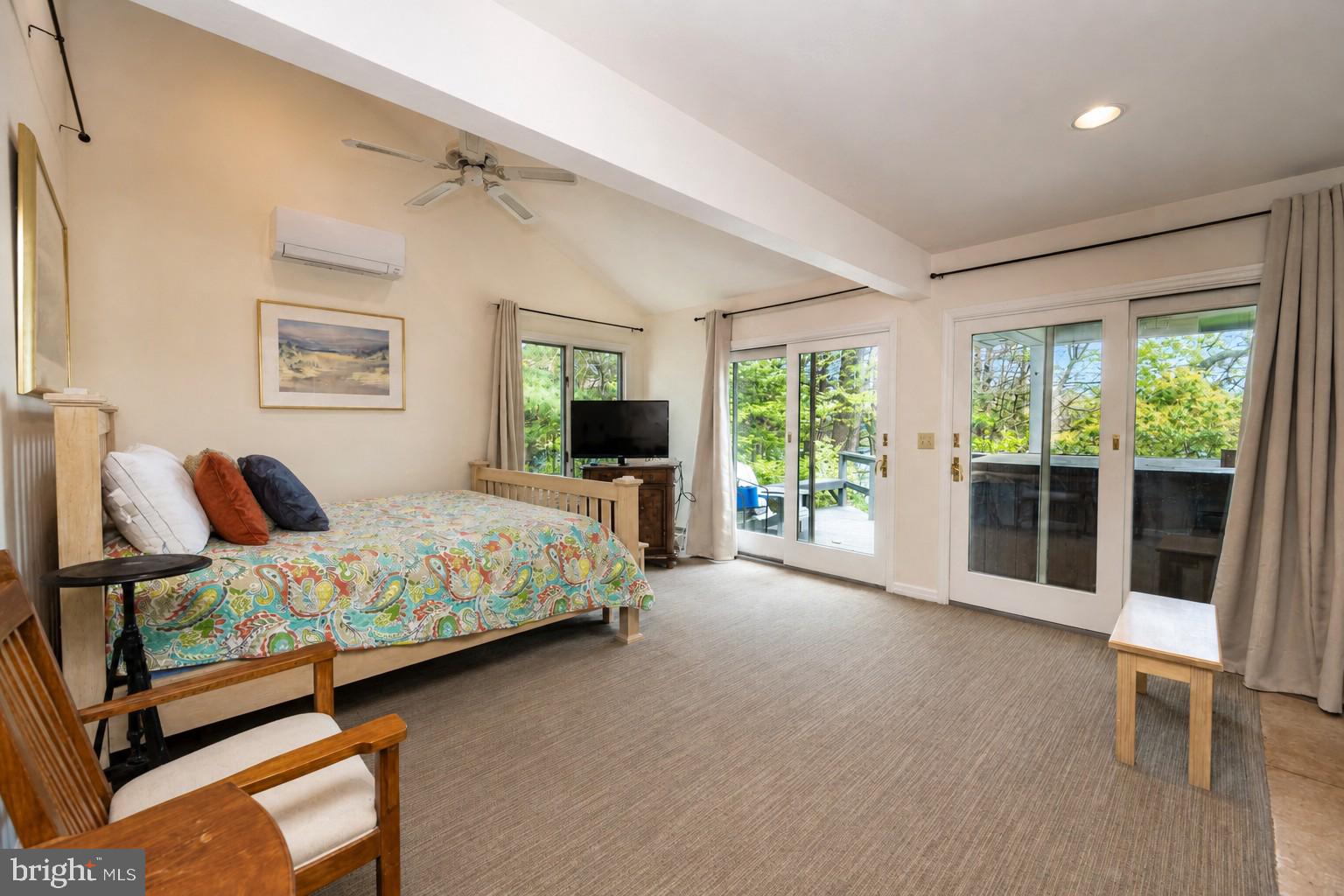 1000 ACRES - Residential
