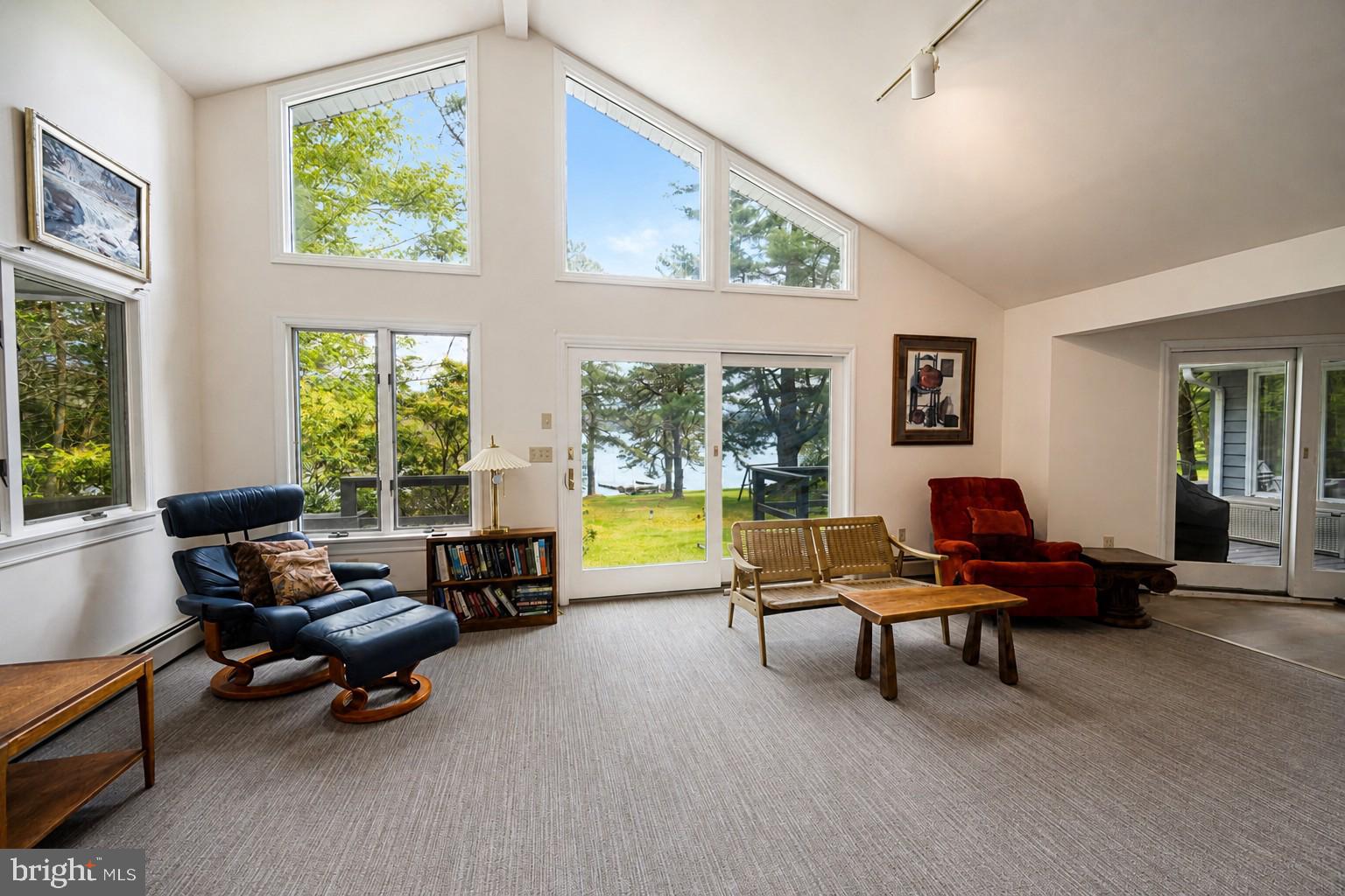1000 ACRES - Residential