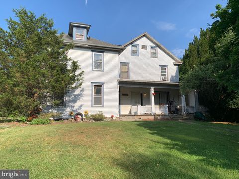 Homes For Rent - 227 S Hershey Road #4<br/> HARRISBURG, PA 17112
