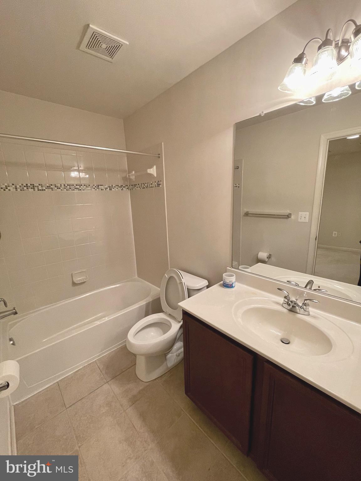 MAPLE LAWN FARMS - Residential Lease