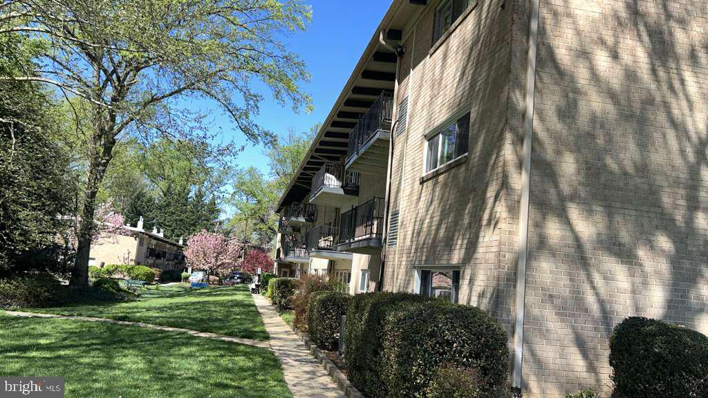 4911 AMERICANA DRIVE 101