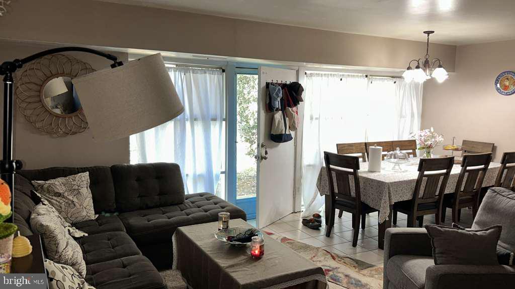 FAIRFAX HERITAGE - Residential