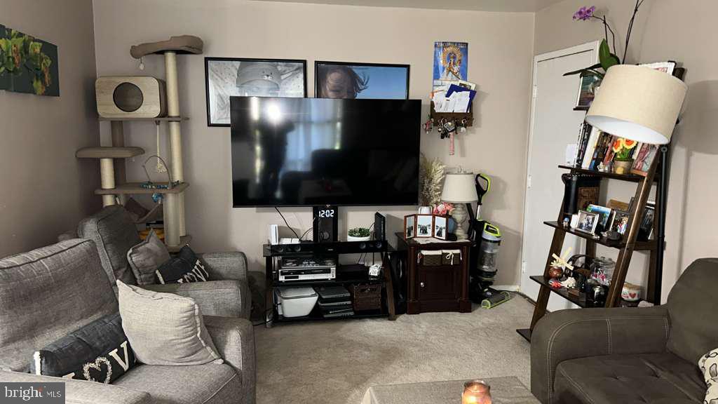 FAIRFAX HERITAGE - Residential