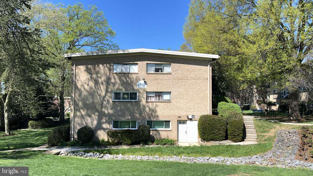 4911 AMERICANA DRIVE 101